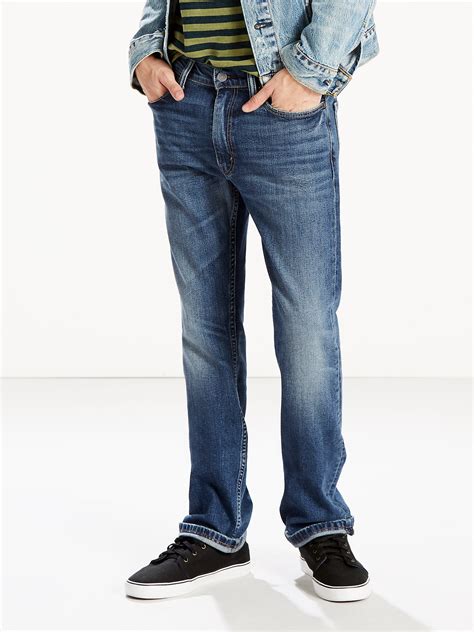 The cut of the leg parts is completely asymmetrical, making the jeans defective. . Levis 513 mens
